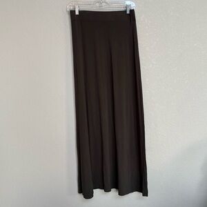 Tommy Bahama Olive Maxi Skirt XS Pull On Stretch Jersey Women’s Travel Flowy